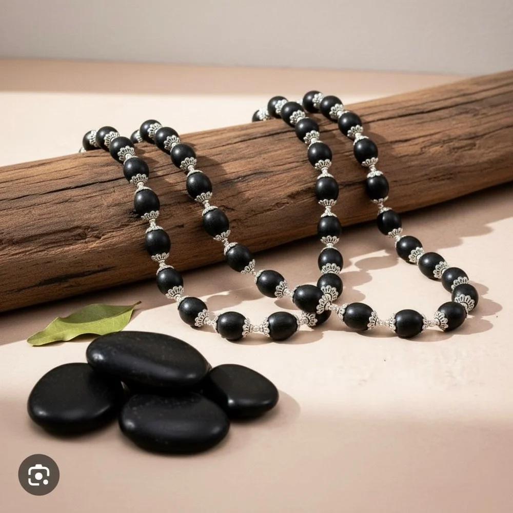 🖤 Karungli Maala – Attract Wealth, Power &amp; Success Naturally With Silver Capping