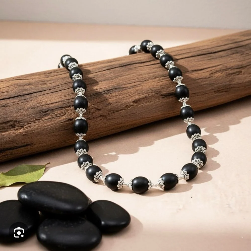 🖤 Karungli Maala – Attract Wealth, Power &amp; Success Naturally With Silver Capping